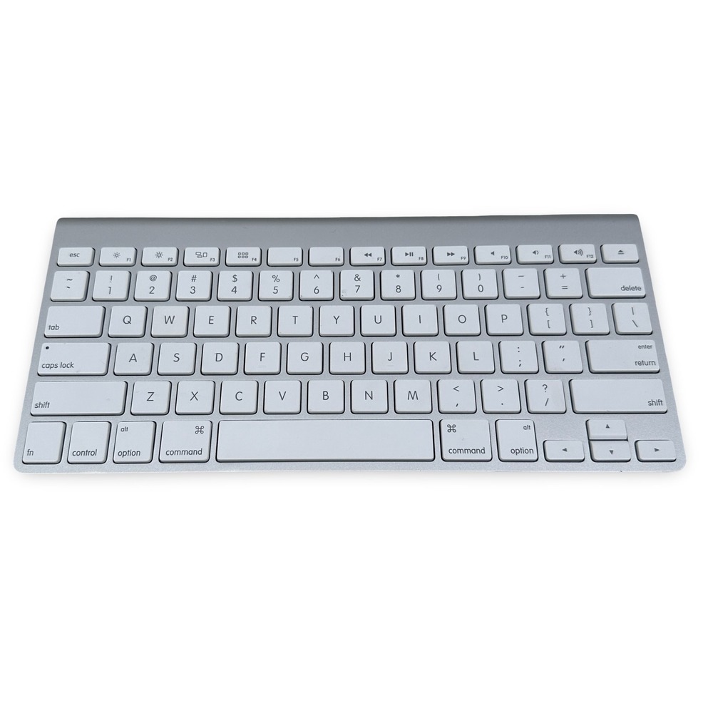 Apple Wireless Keyboard A1314 Bluetooth Silver Aluminum MC184LL/B Mac iPad